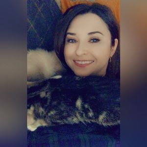 Meet your Posher, Alyssa